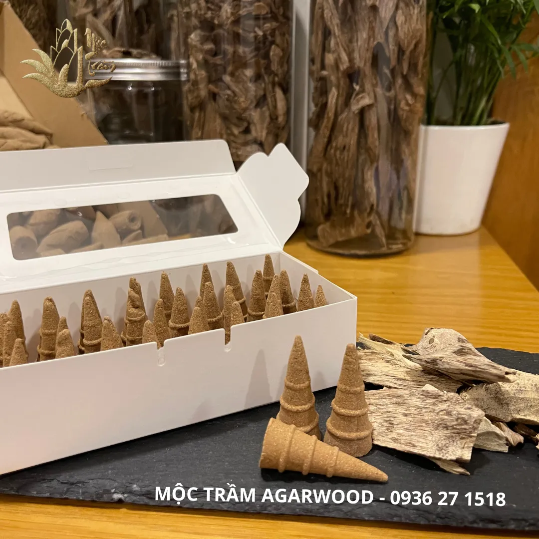 Premium Backflow Agarwood Incense Cones – 100% Natural Vietnamese Oud (32 Cones Box)